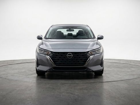Used 2025 Nissan Sentra SV FWD image 2