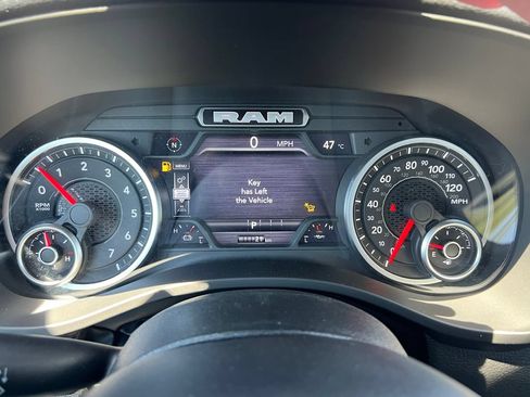 New 2026 RAM 1500 Express AWD/4WD image 25