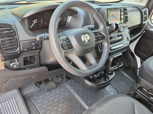 Used 2024 RAM ProMaster 2500 w/ Convenience Group FWD image 10