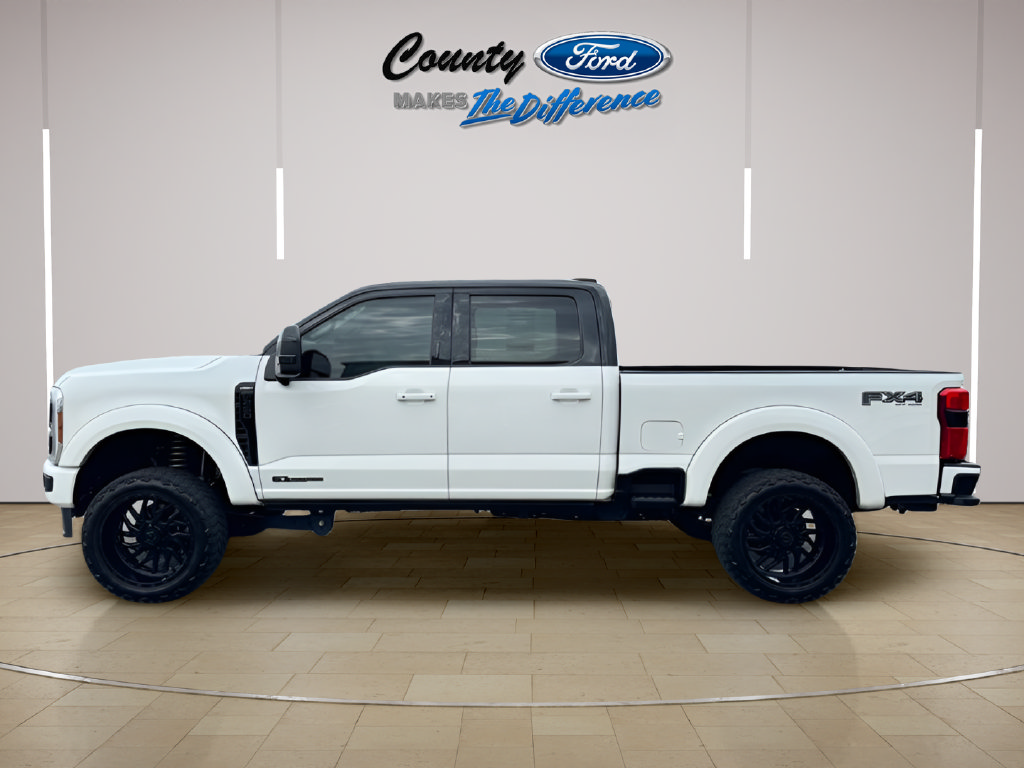 Used 2024 Ford F250 Lariat w/ Lariat Ultimate Package AWD/4WD image 3