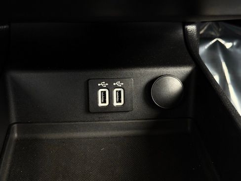 Used 2020 Ford Fusion SE image 41