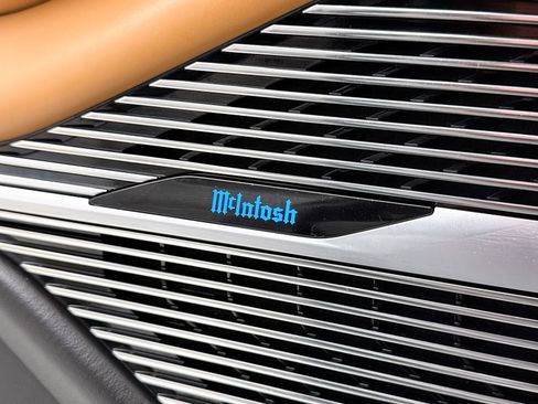 Used 2022 Jeep Grand Wagoneer Series III w/ Flexible Seating Group image 3