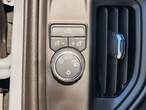 Used 2024 Chevrolet Silverado 1500 Custom w/ Turbomax Blackout Package RWD image 21