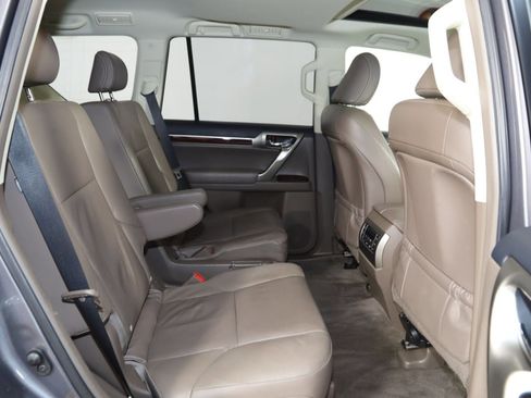 Used 2019 Lexus GX 460 Premium image 36