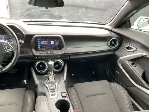 Used 2021 Chevrolet Camaro LT w/ Technology Package RWD image 16