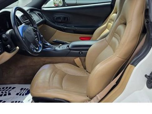 Used 2002 Chevrolet Corvette Convertible w/ Preferred Equipment Group2 RWD image 8