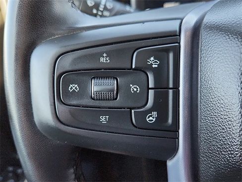 Certified 2025 GMC Sierra 1500 SLT image 16