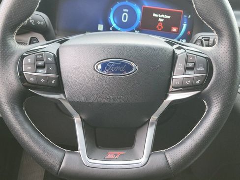 Used 2022 Ford Explorer ST w/ Equipment Group 401A image 10