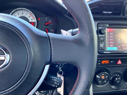 Used 2015 Scion FR-S RWD image 22