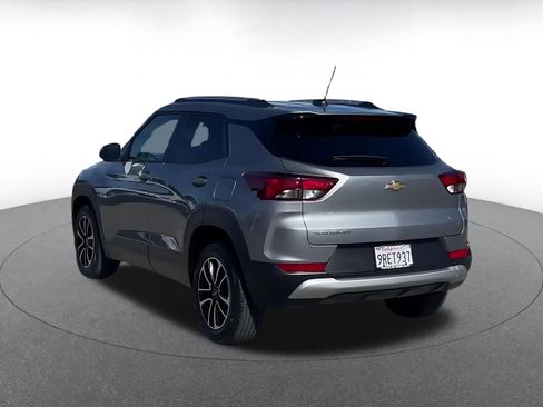 Used 2025 Chevrolet TrailBlazer LT image 11