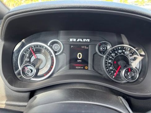 Used 2024 RAM 3500 Tradesman w/ Chrome Appearance Group AWD/4WD image 13