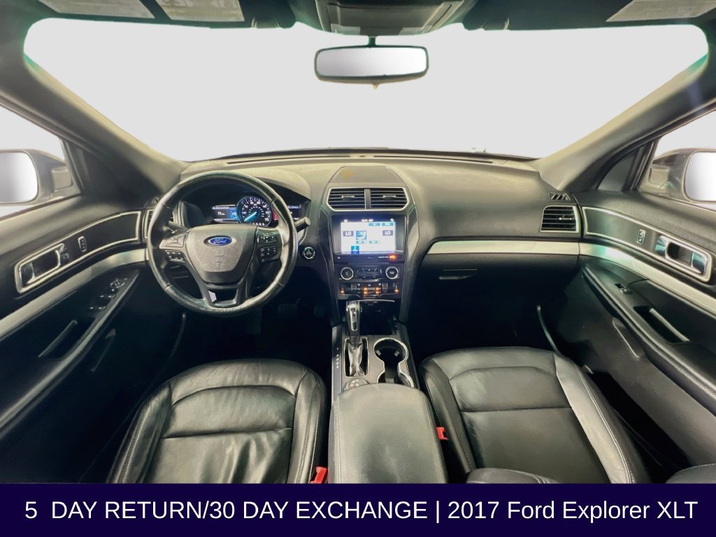 Used 2017 Ford Explorer XLT w/ Equipment Group 202A AWD/4WD image 42