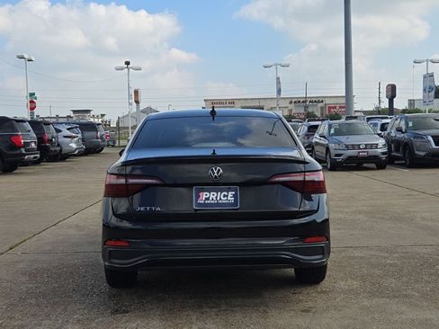 Used 2022 Volkswagen Jetta S FWD image 6