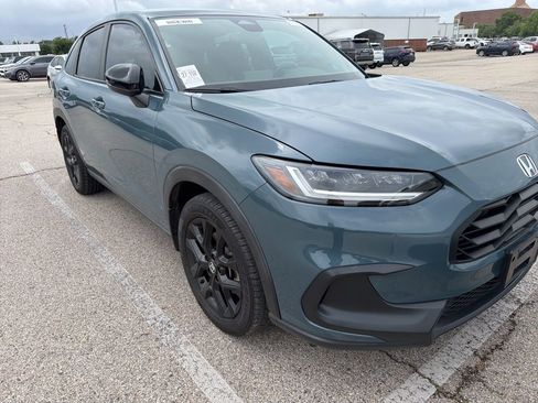 Used 2023 Honda HR-V Sport image 3