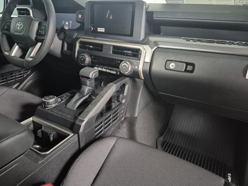 New 2026 Toyota Tacoma SR5 AWD/4WD image 33