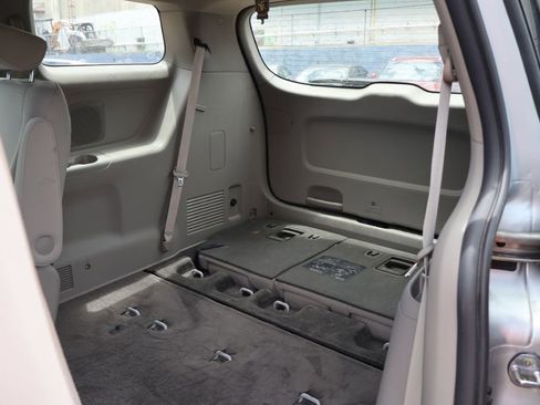 Used 2016 Kia Sedona L FWD image 25