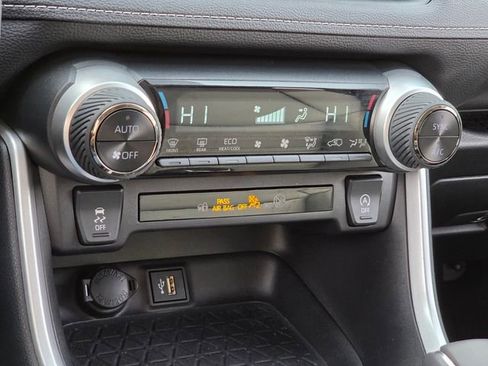 Used 2024 Toyota RAV4 XLE Premium image 26