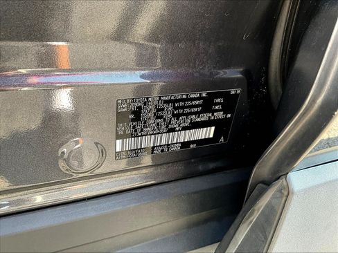 Used 2019 Toyota RAV4 XLE FWD image 19