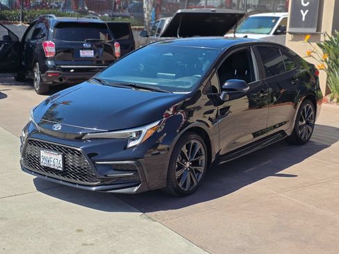 Used 2024 Toyota Corolla SE FWD image 5