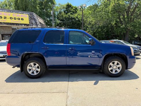 Used 2012 GMC Yukon SLT w/ Heritage Edition Package AWD/4WD image 8