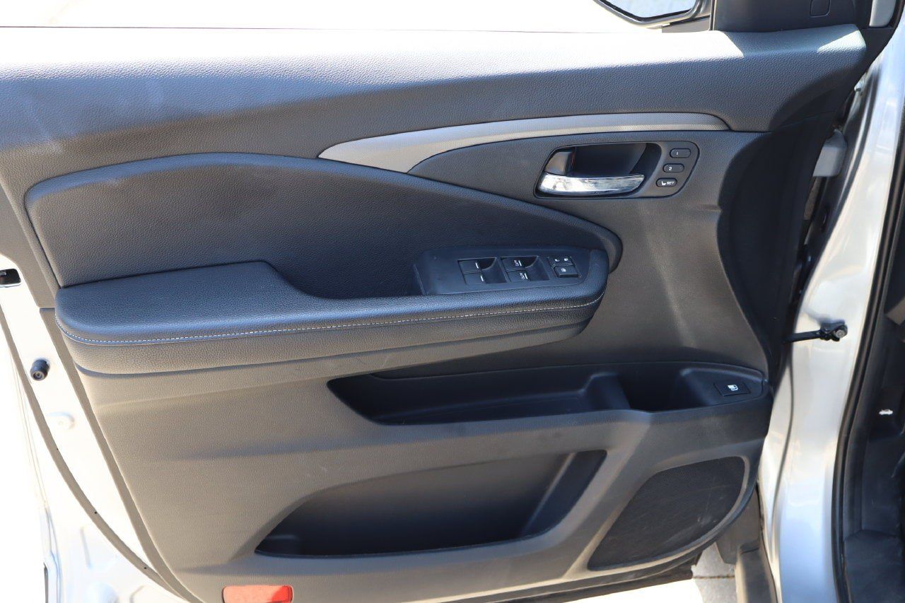 Used 2025 Honda Ridgeline RTL image 19