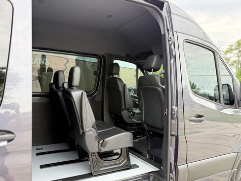 Used 2023 Mercedes-Benz Sprinter 2500 image 11