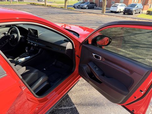 Used 2023 Honda Civic Sport image 14
