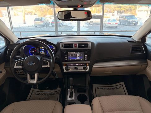Used 2016 Subaru Outback 2.5i Premium image 22