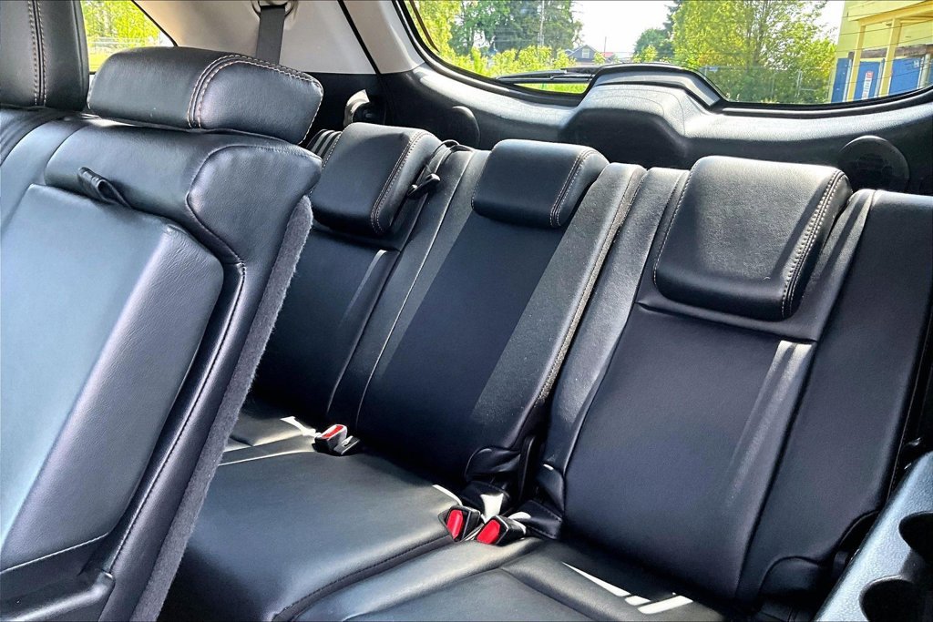 Used 2018 Toyota Highlander Limited Platinum AWD/4WD image 35