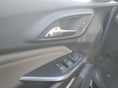 New 2026 Chevrolet Trax ACTIV w/ Sunroof Package image 7