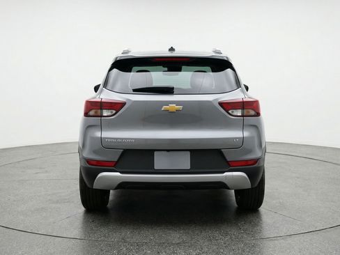 Used 2025 Chevrolet TrailBlazer LT FWD image 7