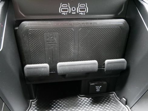 Used 2025 RAM 1500 Big Horn AWD/4WD image 23