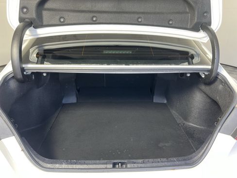 Used 2020 Toyota Camry SE FWD image 31