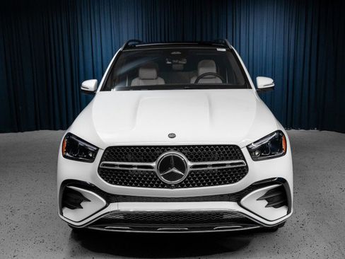New 2026 Mercedes-Benz GLE 450 4MATIC image 2