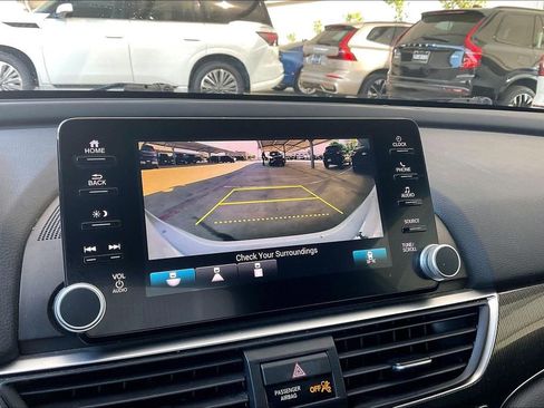 Used 2018 Honda Accord Sport image 22