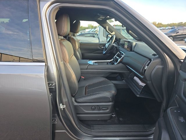 Certified 2026 Nissan Armada SL w/ Captain's Chari Seat Package RWD image 2