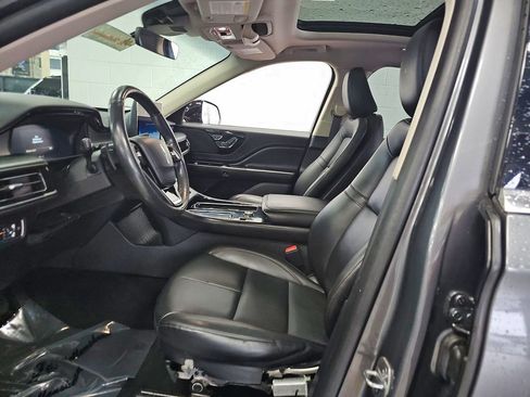 Used 2022 Lincoln Aviator AWD w/ Premium Package image 10
