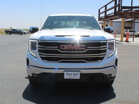 Used 2025 GMC Sierra 1500 SLT AWD/4WD image 10