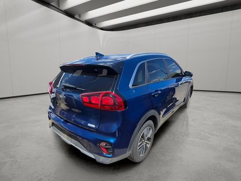 Used 2021 Kia Niro LXS FWD image 9
