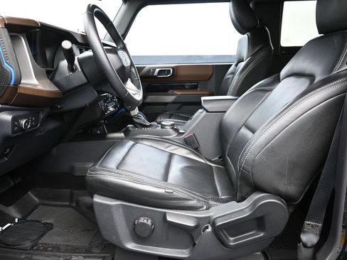 Used 2022 Ford Bronco Outer Banks AWD/4WD image 16