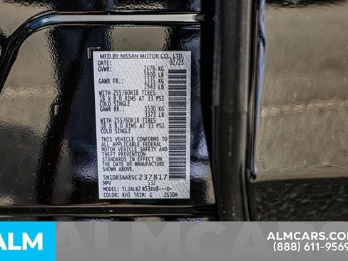 Used 2025 Nissan Pathfinder S image 65