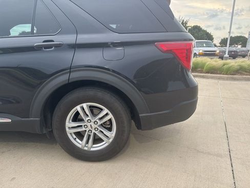 Used 2021 Ford Explorer XLT RWD image 7