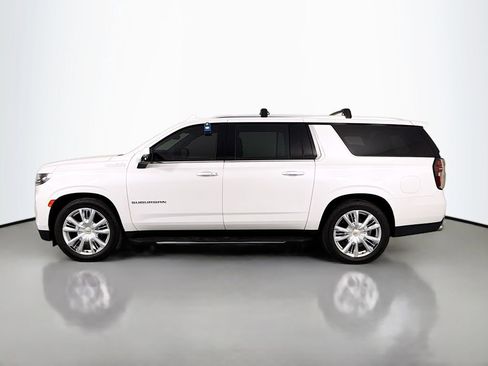 Used 2022 Chevrolet Suburban High Country w/ Max Trailering Package AWD/4WD image 4