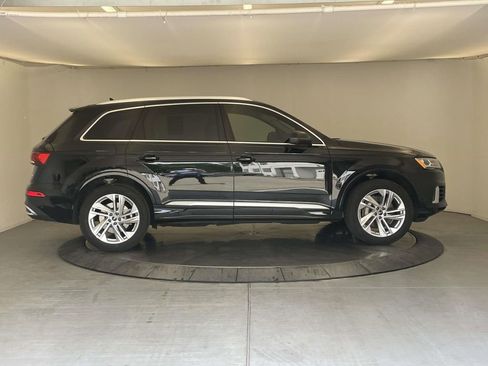 Used 2023 Audi Q7 3.0T Premium Plus w/ Premium Plus Package AWD/4WD image 8