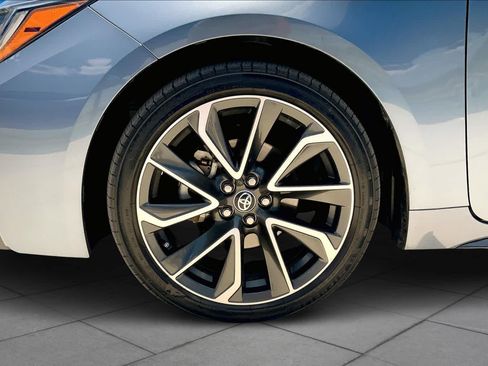 Used 2020 Toyota Corolla SE FWD image 11