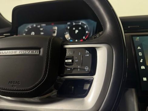 Certified 2023 Land Rover Range Rover SE image 36