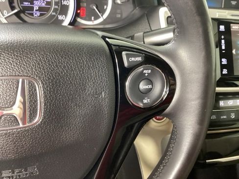 Used 2016 Honda Accord EX-L image 31