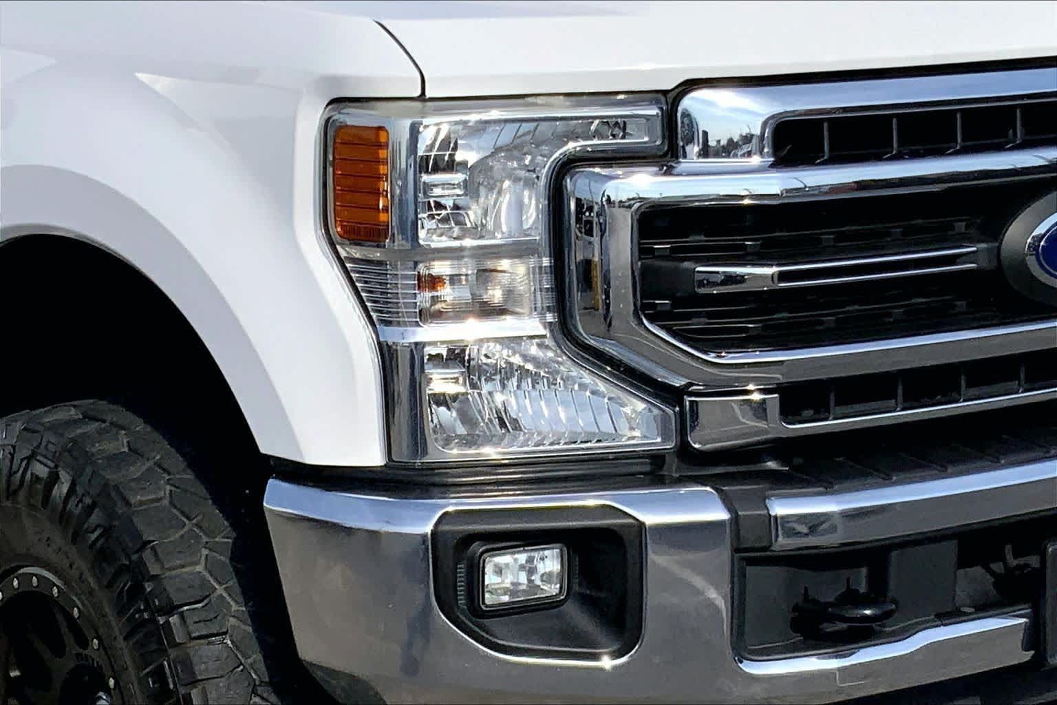 Used 2020 Ford F250 Lariat w/ Lariat Ultimate Package AWD/4WD image 25