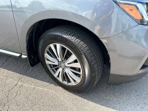 Used 2020 Nissan Pathfinder SL AWD/4WD image 9