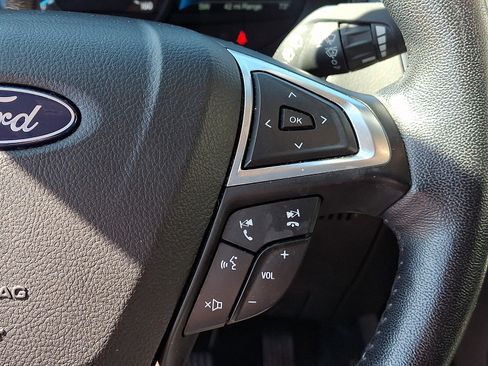 Used 2022 Ford Edge Titanium AWD/4WD image 23